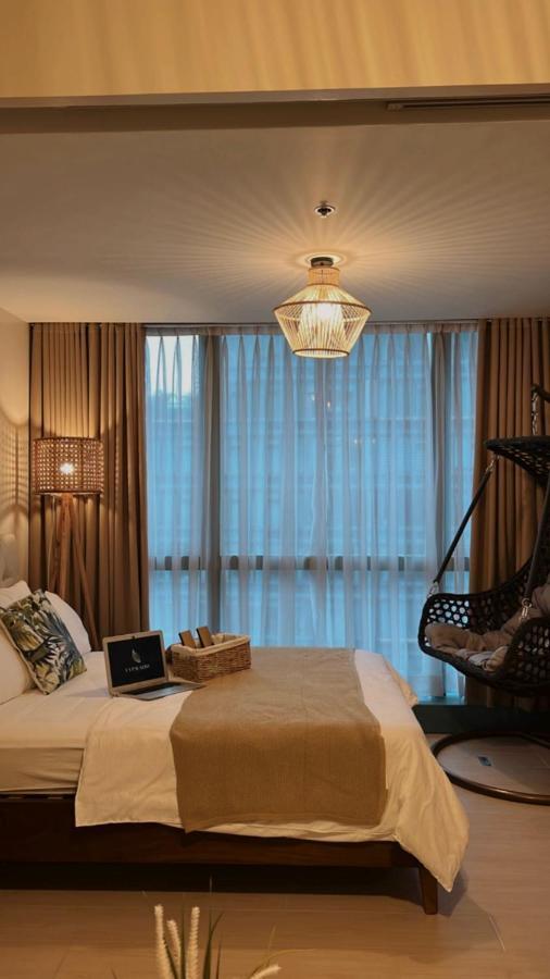 טאגיג La Palazzo - Across Uptown Mall & Grand Hyatt Bgc מראה חיצוני תמונה