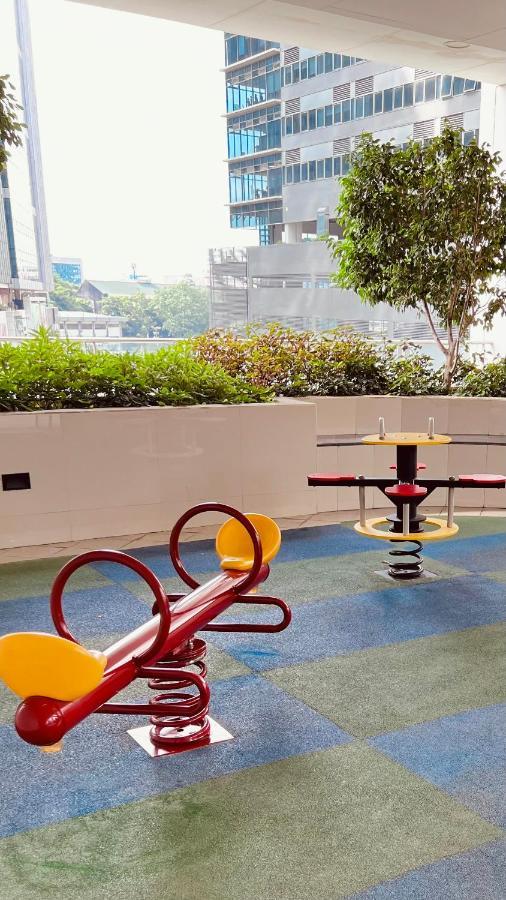 טאגיג La Palazzo - Across Uptown Mall & Grand Hyatt Bgc מראה חיצוני תמונה