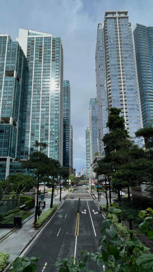 טאגיג La Palazzo - Across Uptown Mall & Grand Hyatt Bgc מראה חיצוני תמונה
