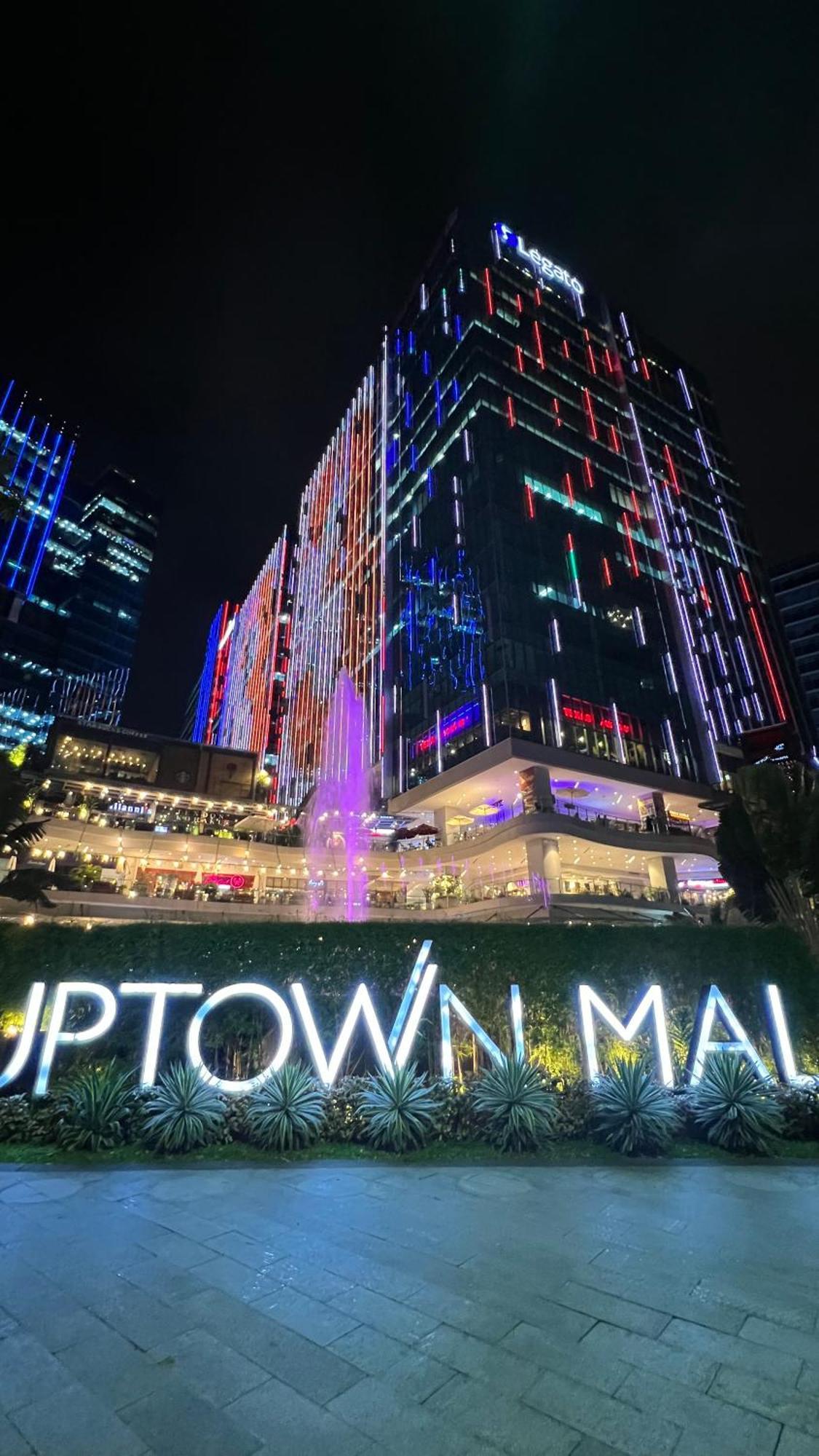 טאגיג La Palazzo - Across Uptown Mall & Grand Hyatt Bgc מראה חיצוני תמונה